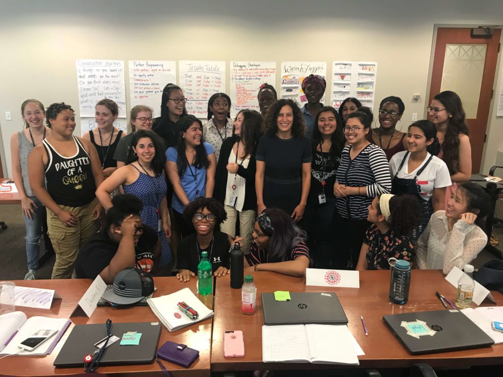 Victoria Espinel, president of Software.org, visited our students to share her advice on career paths and work-life balance